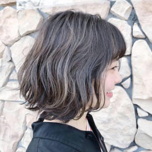 切りっぱなしボブ（カラー ブルージュ）